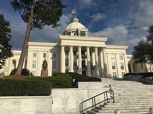 Image of the Alabama statehouse